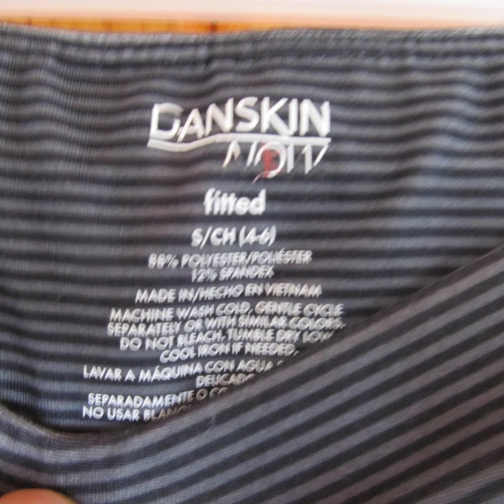 Danskin sz Small 4/6 Leggings sz S Leggings Womens size S Leggings Work out